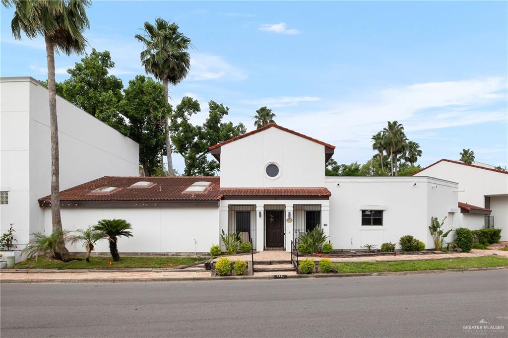 120 East Tearose Ave  