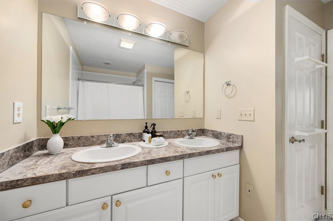 9211 Grange Hill Road New Hartford, NY 13413 - Photo 25 of 50