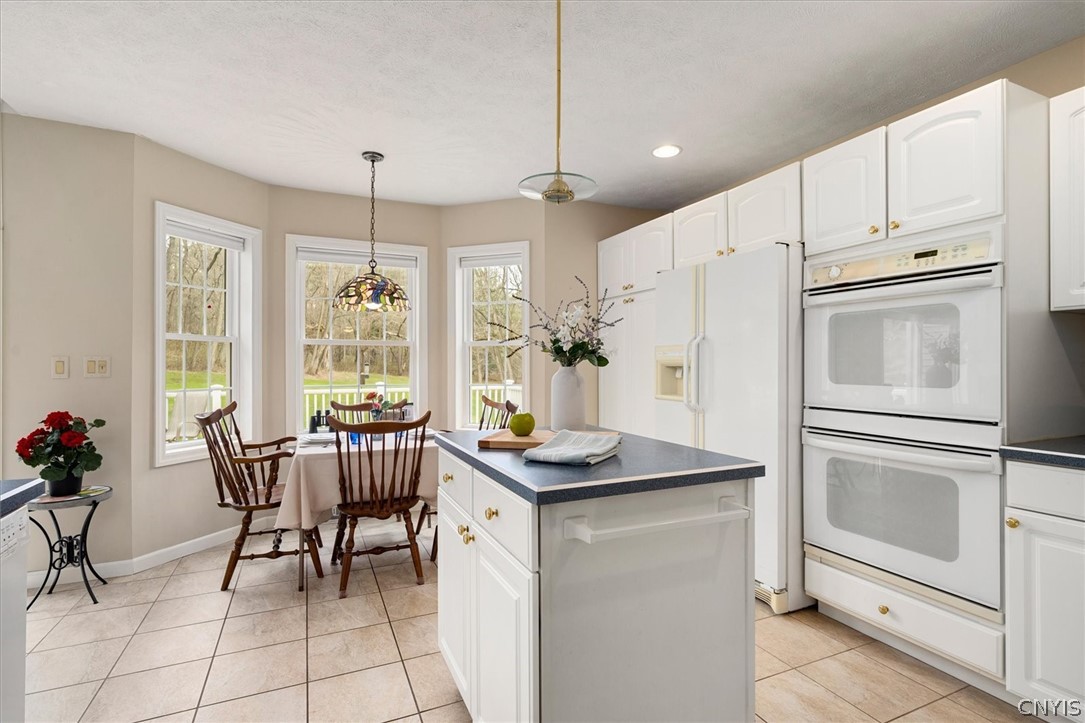 9211 Grange Hill Road New Hartford, NY 13413 - Photo 7 of 50
