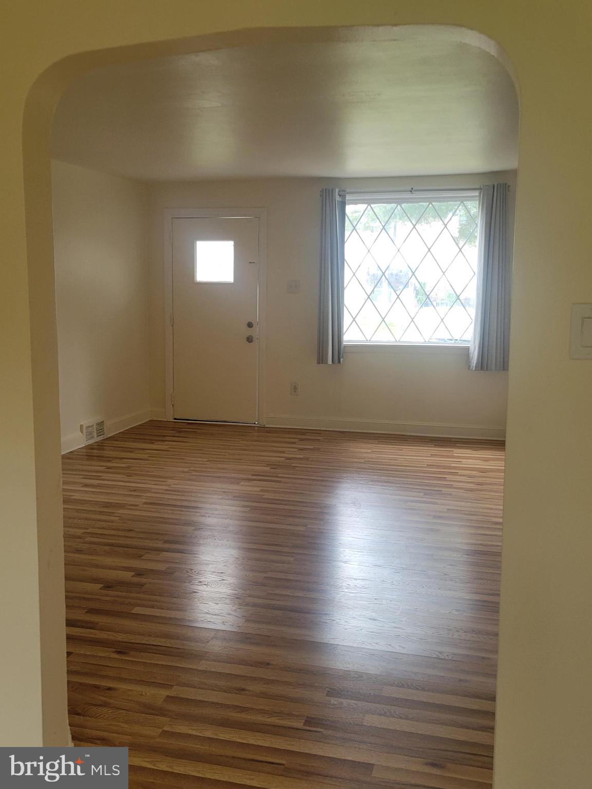 1022 Windsor Road Collingdale, PA 19023 - Photo 4 of 8