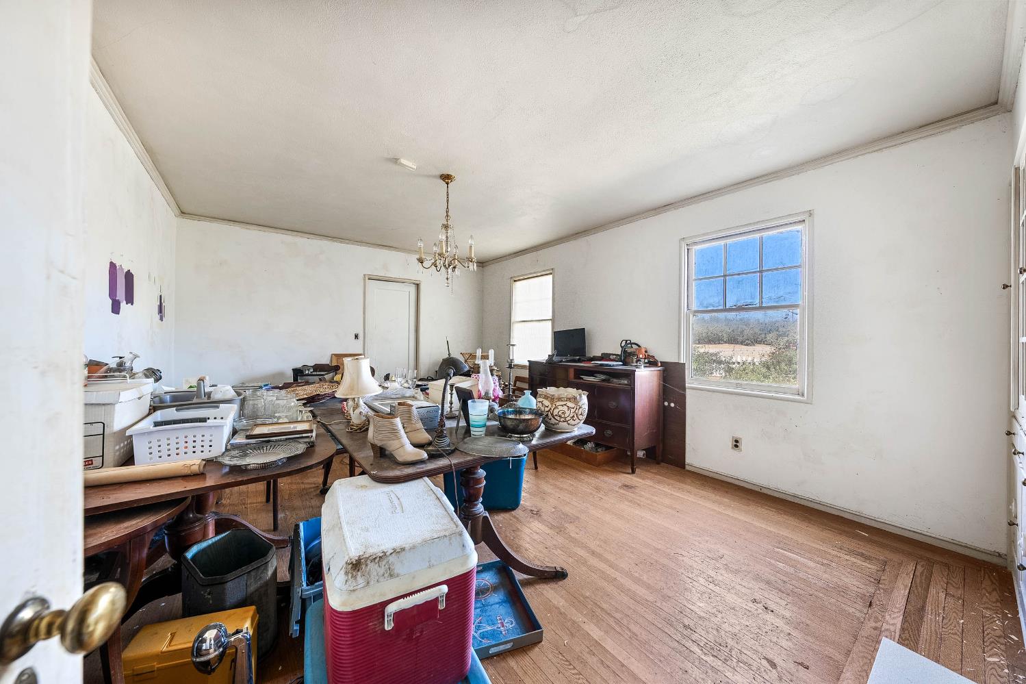 743 College City Road Arbuckle, CA 95912 - Photo 12 of 61 a view of a workspace with furniture and a window
