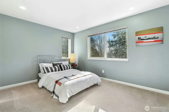 $1,400,000 | 15912 252nd Avenue Southeast, Issaquah, WA 98027