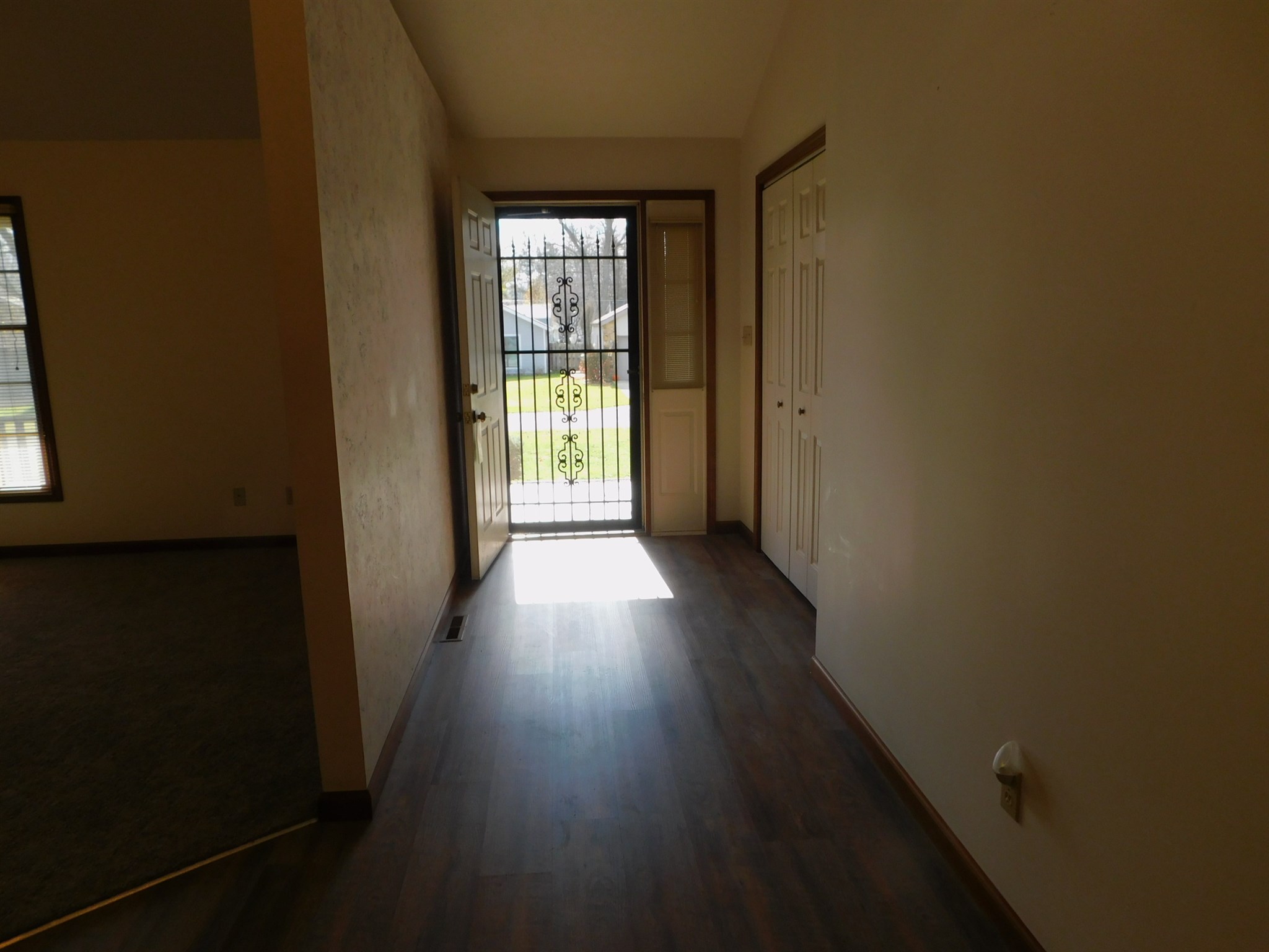3412 West Devon Road Muncie, IN 47304 - Photo 8 of 31