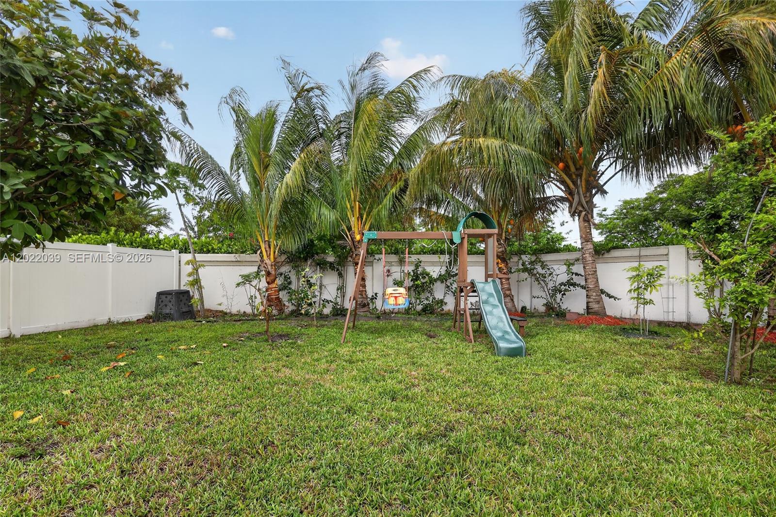 10400 West 35th Way Hialeah, FL 33018 - Photo 37 of 55