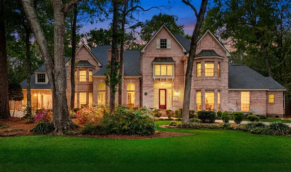 $1,396,000 | 6 Misty Point, The Woodlands, TX 77380