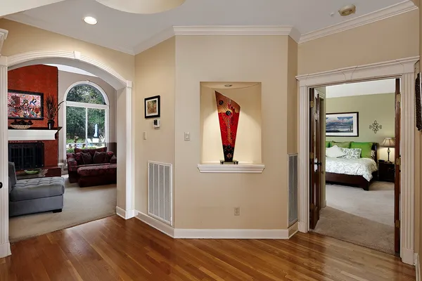 $1,396,000 | 6 Misty Point, The Woodlands, TX 77380