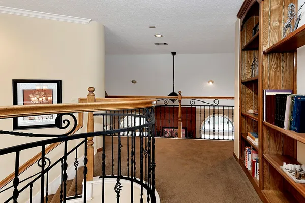 $1,396,000 | 6 Misty Point, The Woodlands, TX 77380