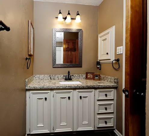 $1,396,000 | 6 Misty Point, The Woodlands, TX 77380