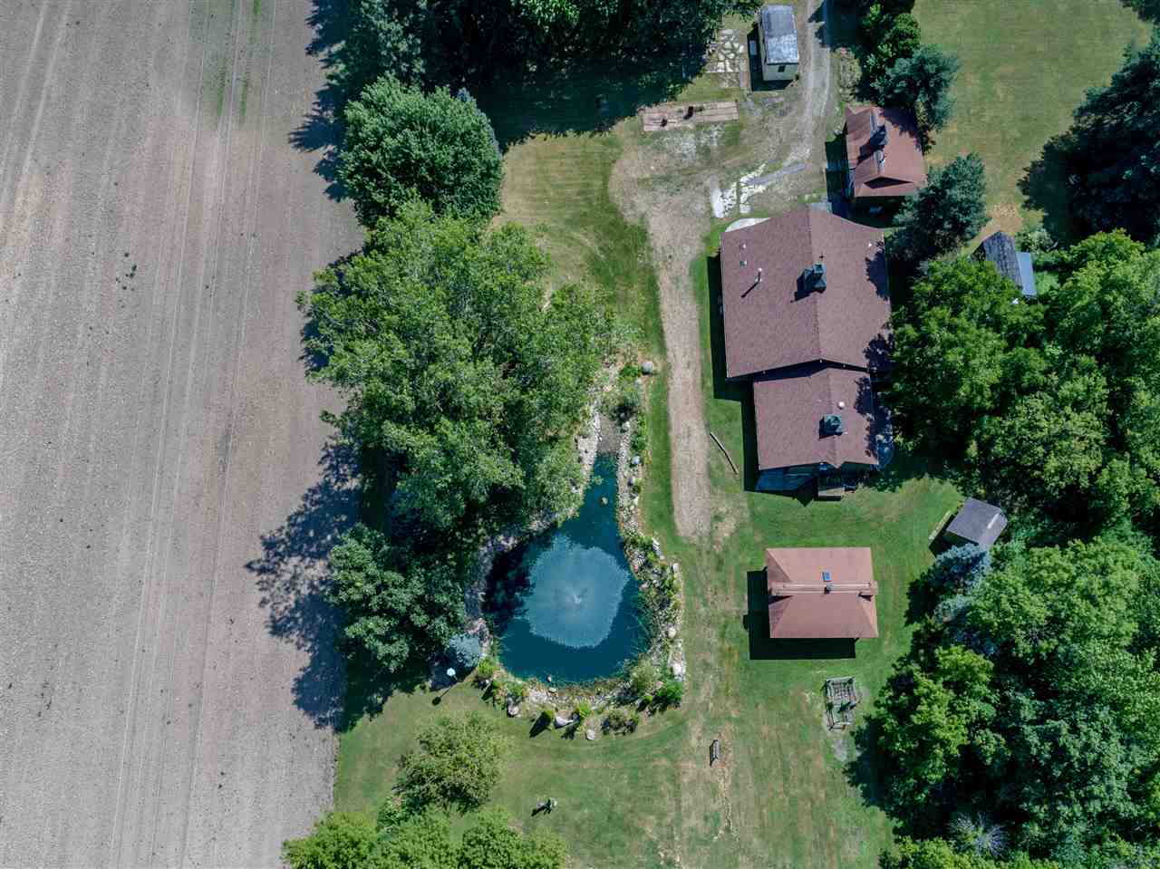 4260 Belsay Road Burton, MI 48519 - Photo 6 of 28 31390475-5.JPG