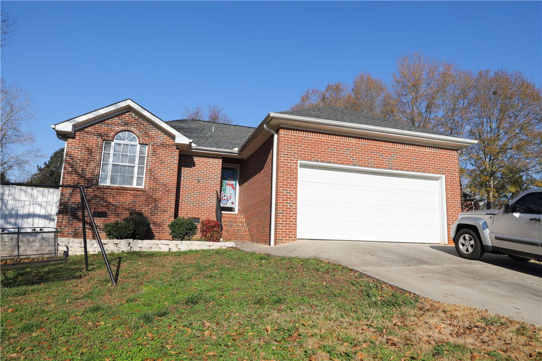 106 Woodbridge Court Anderson, SC 29621 - Photo 14 of 14 Gallery Image 14