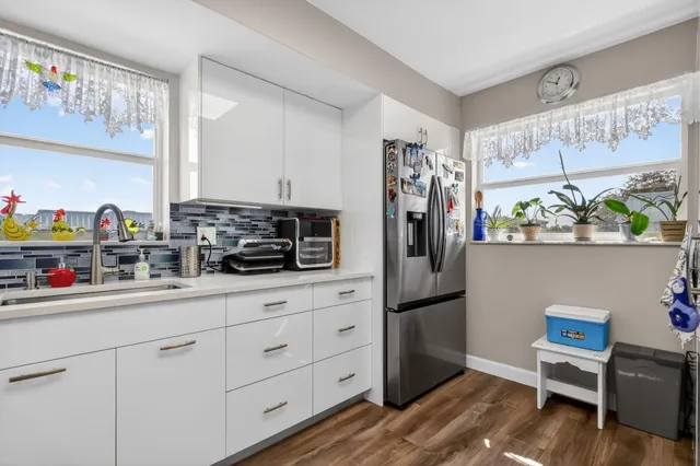 $278,000 | 10 Colonial Club Drive, Unit 305, Boynton Beach, FL 33435