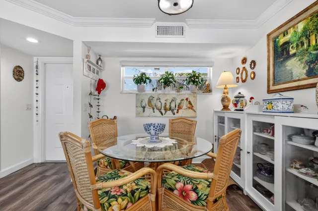 $278,000 | 10 Colonial Club Drive, Unit 305, Boynton Beach, FL 33435