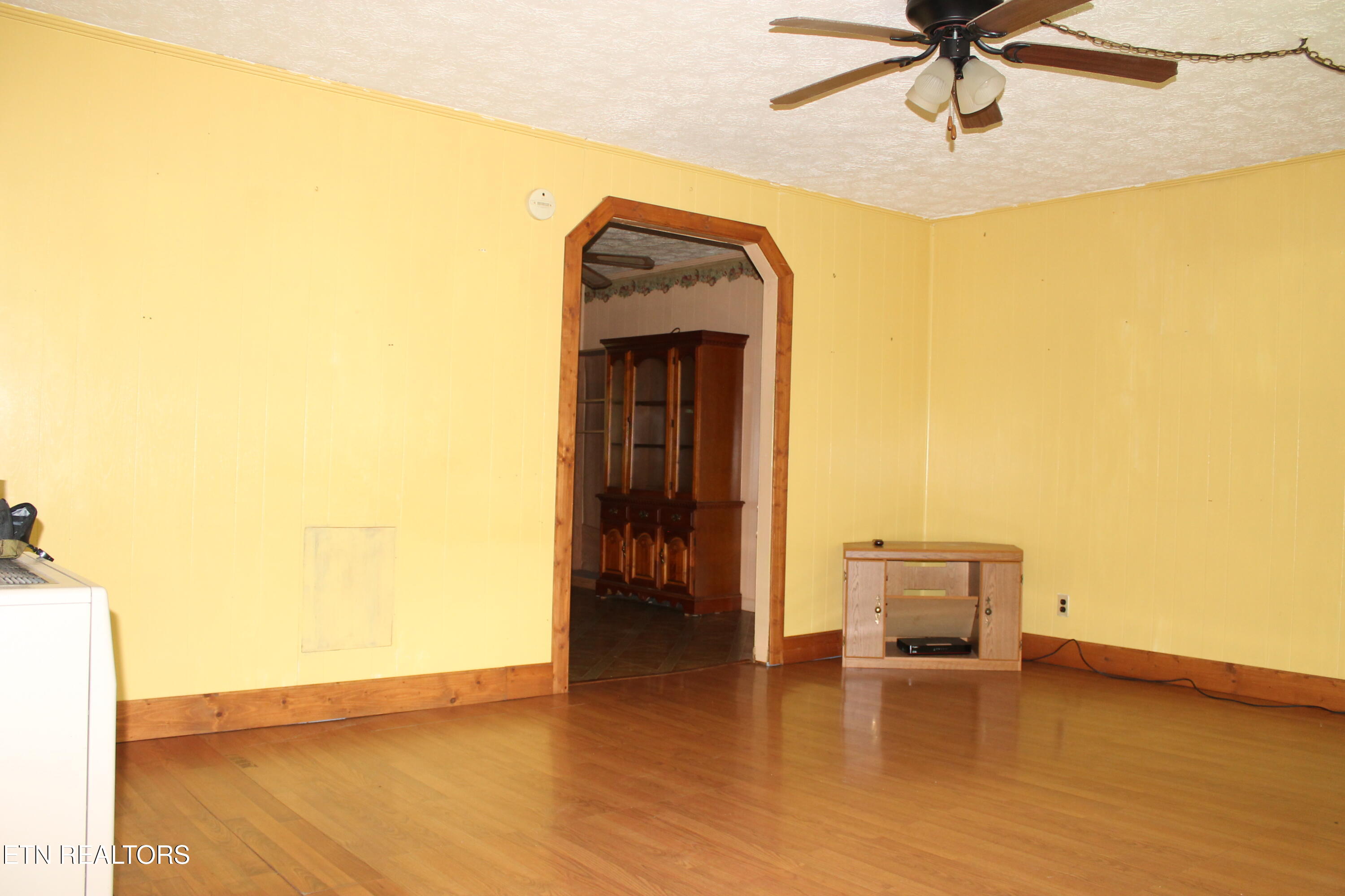 554 Mary Cromwell Road Jamestown, TN 38556 - Photo 2 of 43 IMG_7861