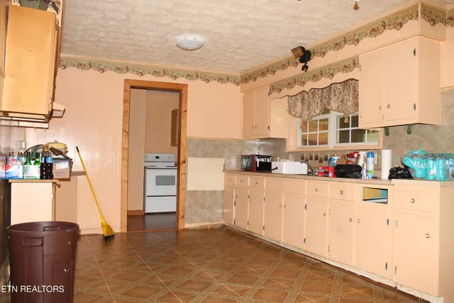 $185,000 | 554 Mary Cromwell Road, Jamestown, TN 38556