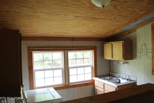 $185,000 | 554 Mary Cromwell Road, Jamestown, TN 38556