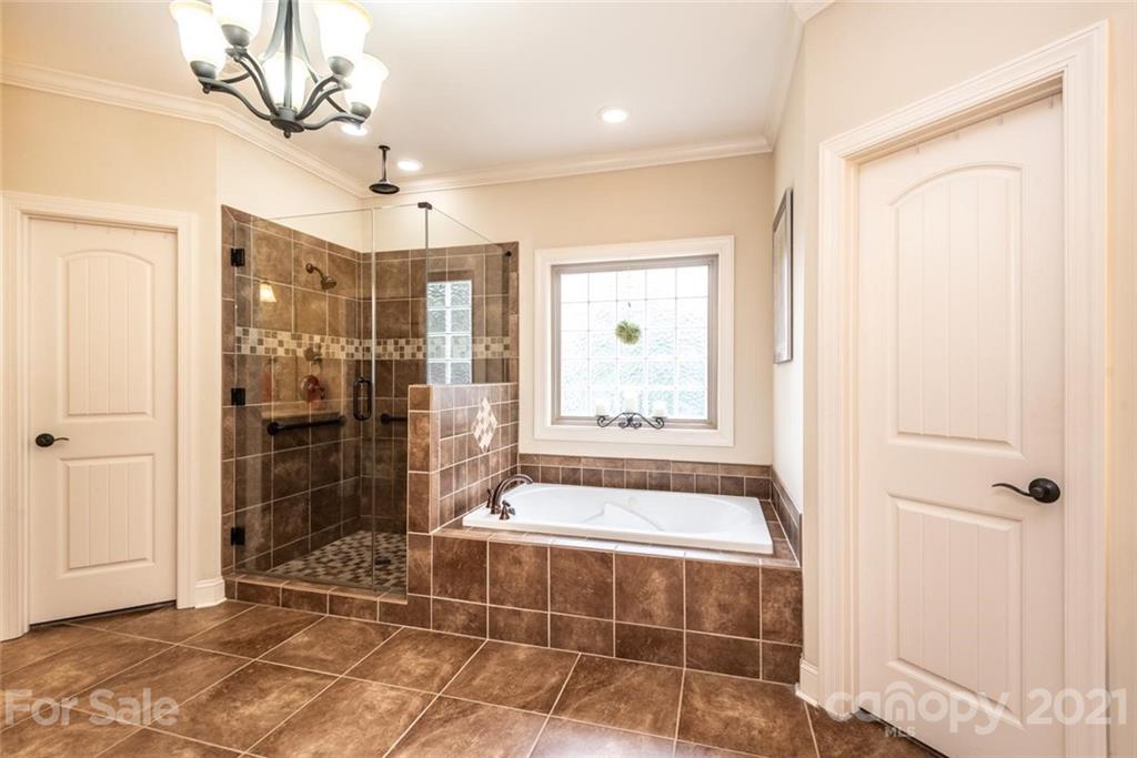 711 Players Ridge Road Hickory, NC 28601 - Photo 20 of 38 Gallery Image 20