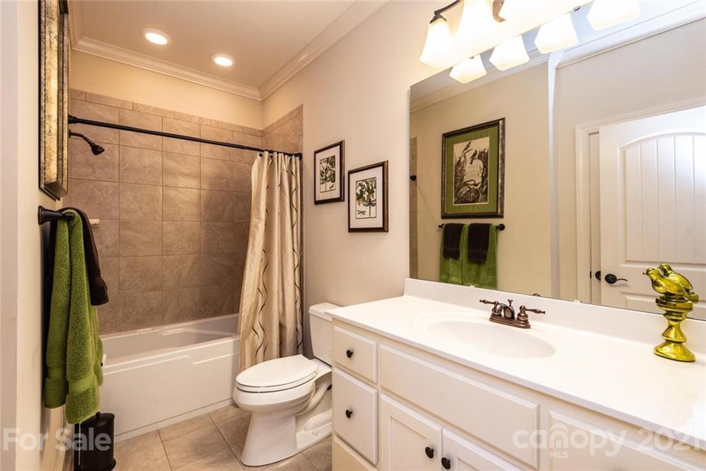 711 Players Ridge Road Hickory, NC 28601 - Photo 27 of 38 Gallery Image 27