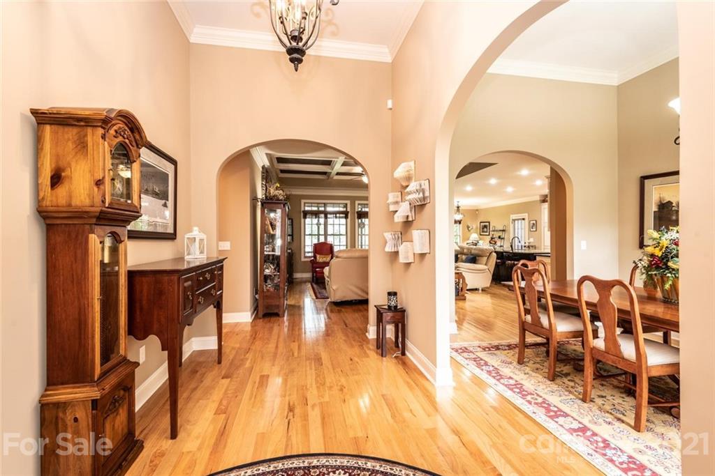 711 Players Ridge Road Hickory, NC 28601 - Photo 4 of 38 Gallery Image 4