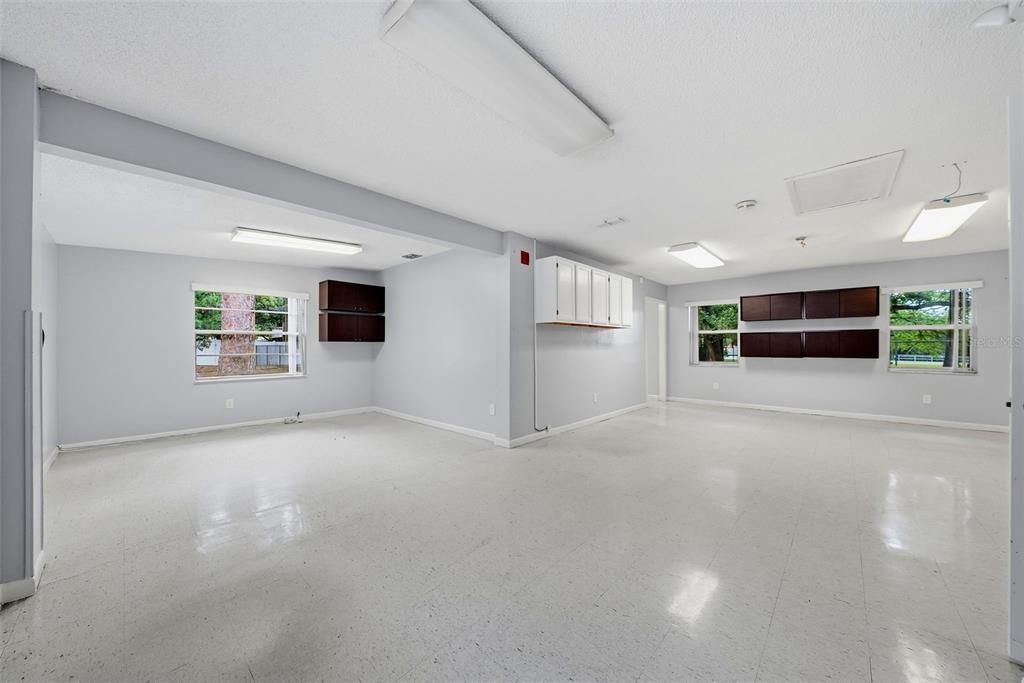 2886 Whitney Road Clearwater, FL 33760 - Photo 19 of 41