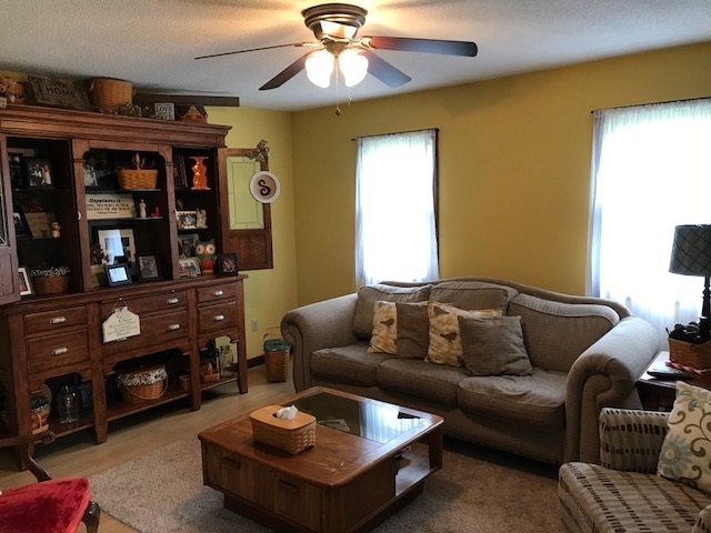 1130 Bancroft Avenue Rochester, IN 46975 - Photo 5 of 15