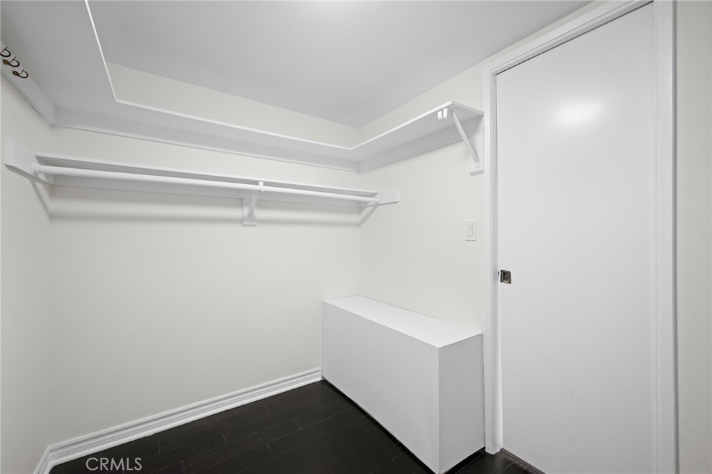 323 North Jackson Street, Unit 119 Glendale, CA 91206 - Photo 27 of 34 a view of small space