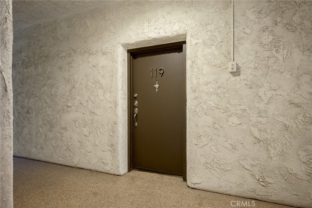 323 North Jackson Street, Unit 119 Glendale, CA 91206 - Photo 3 of 34