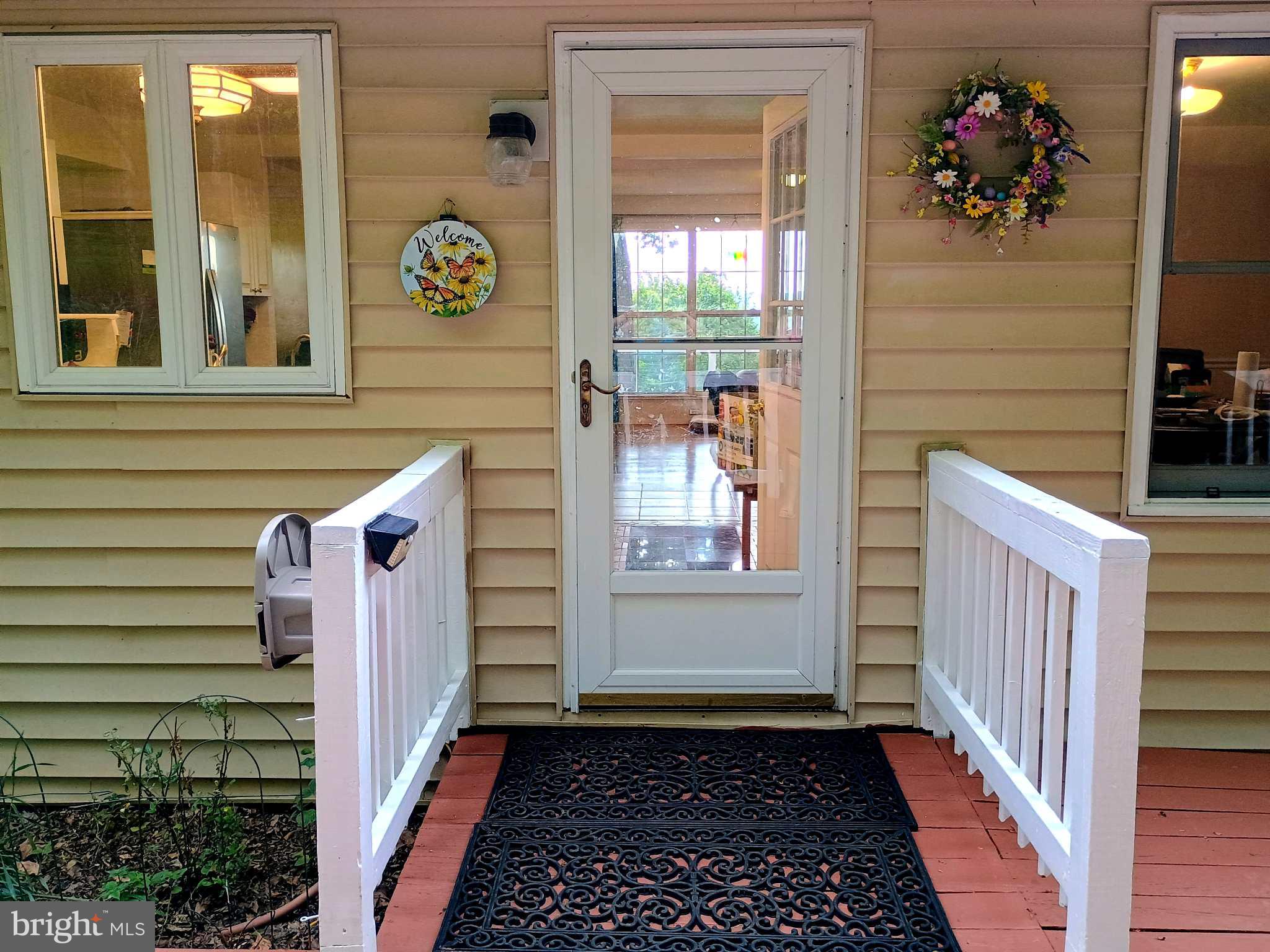 147 Blue Ridge Avenue Chester Gap, VA 22623 - Photo 7 of 46
