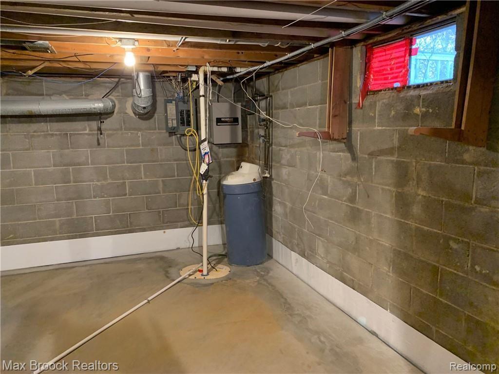 782 West Predmore Road Oakland, MI 48363 - Photo 50 of 60 IMG-0087.JPG