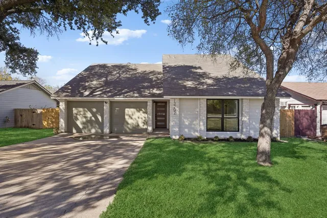 $425,000 | 13202 Lamplight Village Avenue, Austin, TX 78727