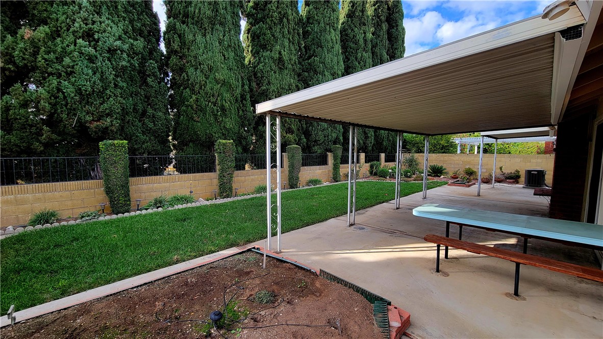 485 Castlegate Lane Brea, CA 92821 - Photo 30 of 41 a view of a backyard with sitting area