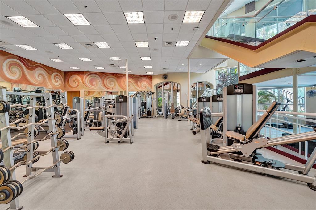 2617 Northeast 14th Avenue, Unit 507 Wilton Manors, FL 33334 - Photo 42 of 65 a view of a room with gym equipment