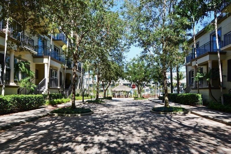 2617 Northeast 14th Avenue, Unit 507 Wilton Manors, FL 33334 - Photo 61 of 65 a view of road with trees