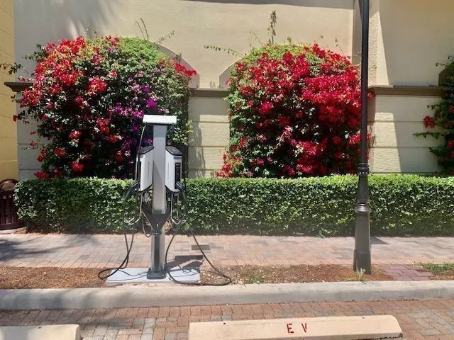 $725,000 | 2617 Northeast 14th Avenue, Unit 507, Wilton Manors, FL 33334