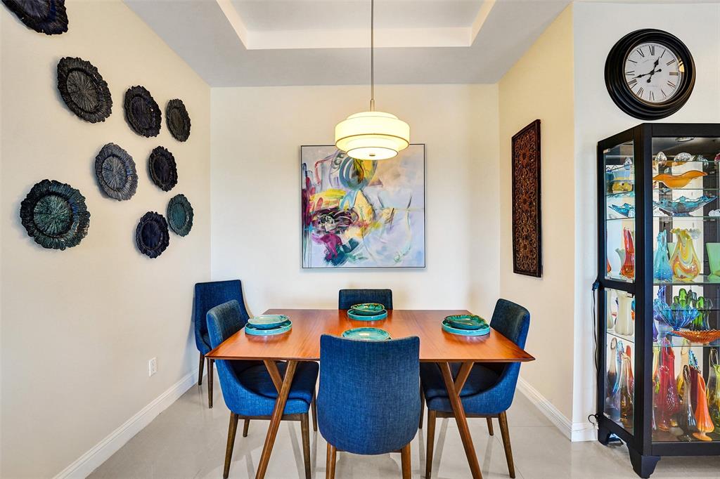 2617 Northeast 14th Avenue, Unit 507 Wilton Manors, FL 33334 - Photo 8 of 65 Dining area