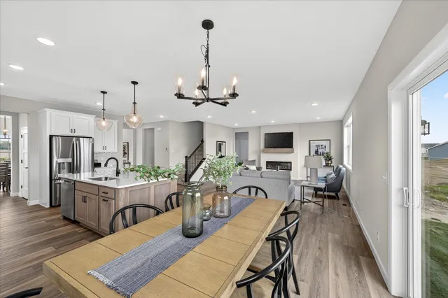 $600,000 | 900 Greywood Boulevard Southwest, Delano, MN 55328