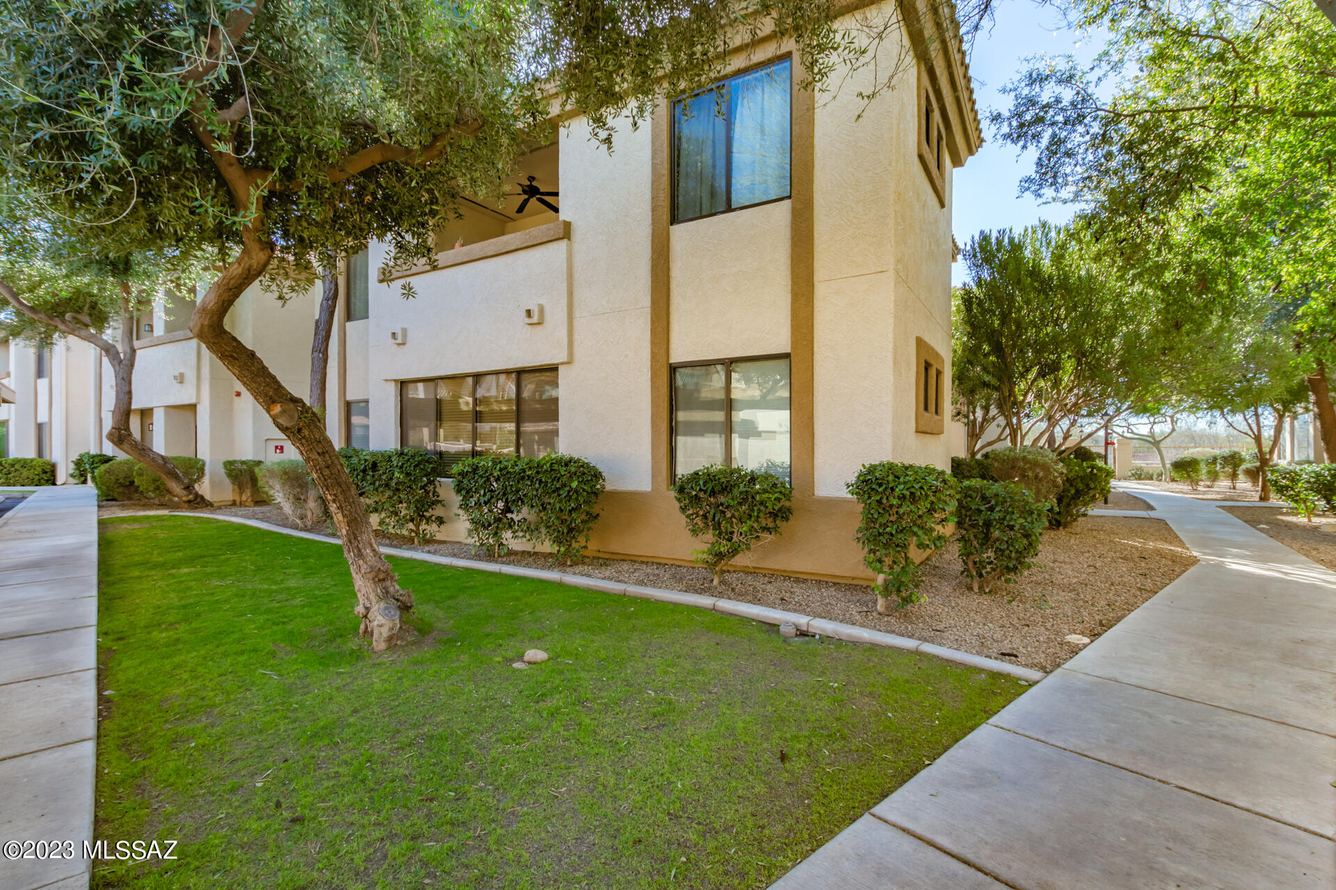 2550 East River Road, Unit 12204 Tucson, AZ 85718 - Photo 4 of 34