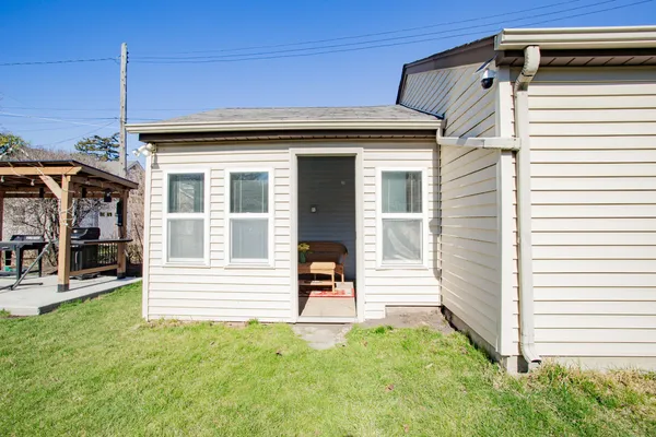 $549,000 | 6176 North Nassau Avenue, Chicago, IL 60631