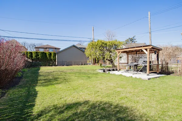 $549,000 | 6176 North Nassau Avenue, Chicago, IL 60631