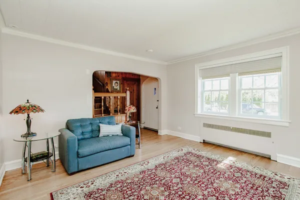 $549,000 | 6176 North Nassau Avenue, Chicago, IL 60631