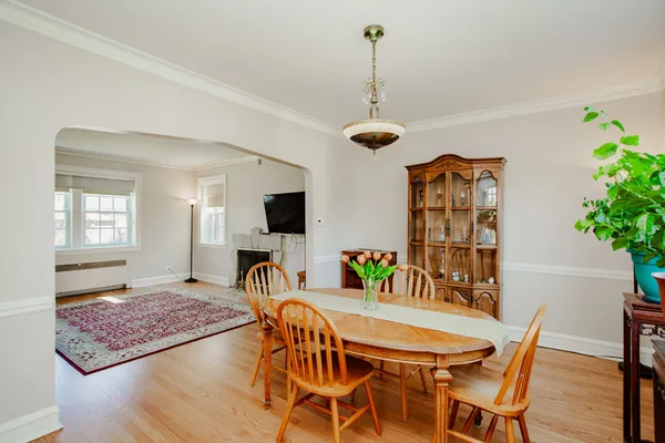 $549,000 | 6176 North Nassau Avenue, Chicago, IL 60631