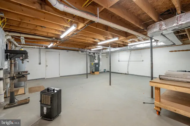 $425,000 | 208 Drane Drive, Accident, MD 21520