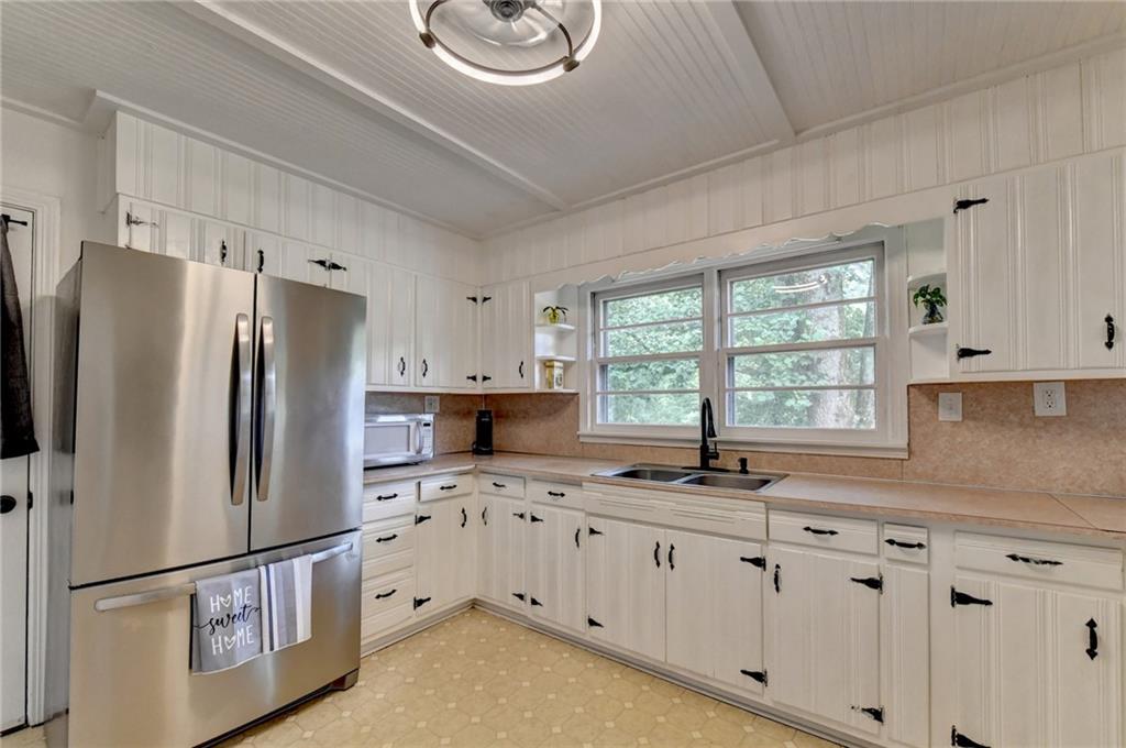 9101 Union Hill Road Canton, GA 30115 - Photo 10 of 34