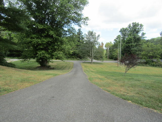 3633 Childress Road Christiansburg, VA 24073 - Photo 17 of 17 a view of a park