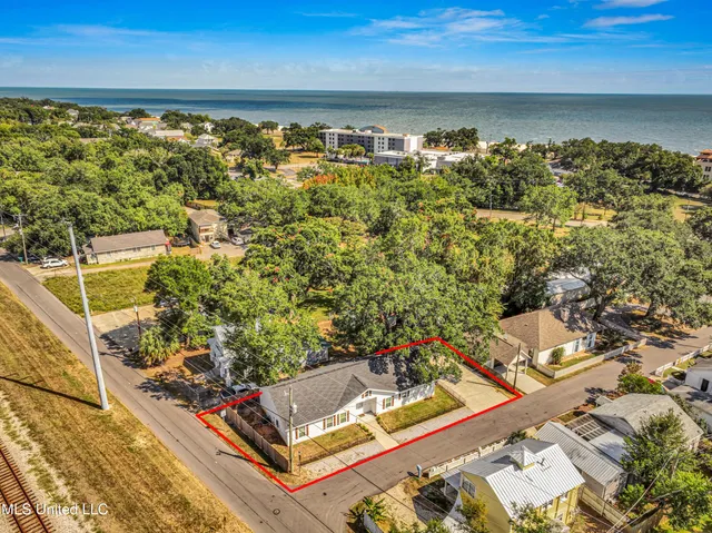 $463,900 | 1729 3rd Street, Gulfport, MS 39501