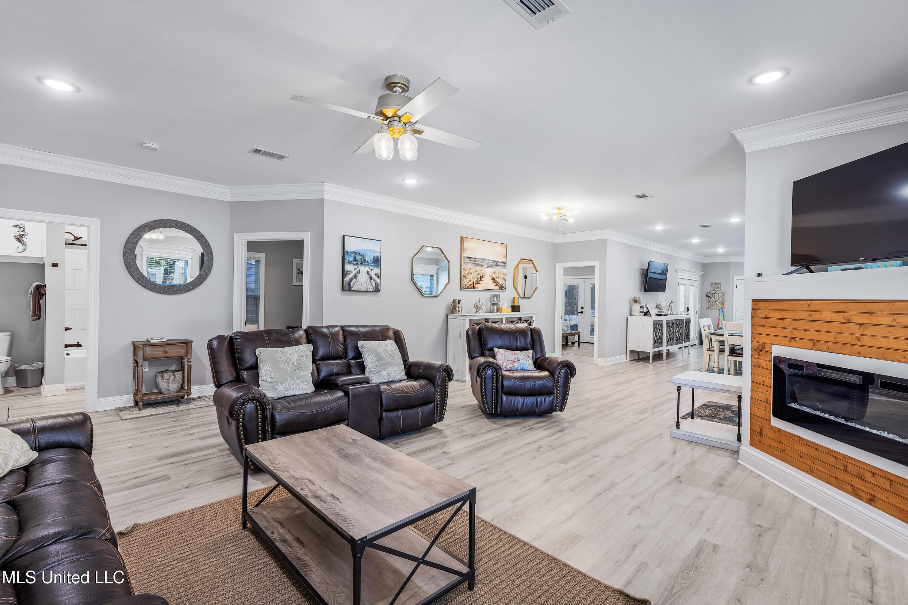 1729 3rd Street Gulfport, MS 39501 - Photo 4 of 38 1729ThirdSt-12