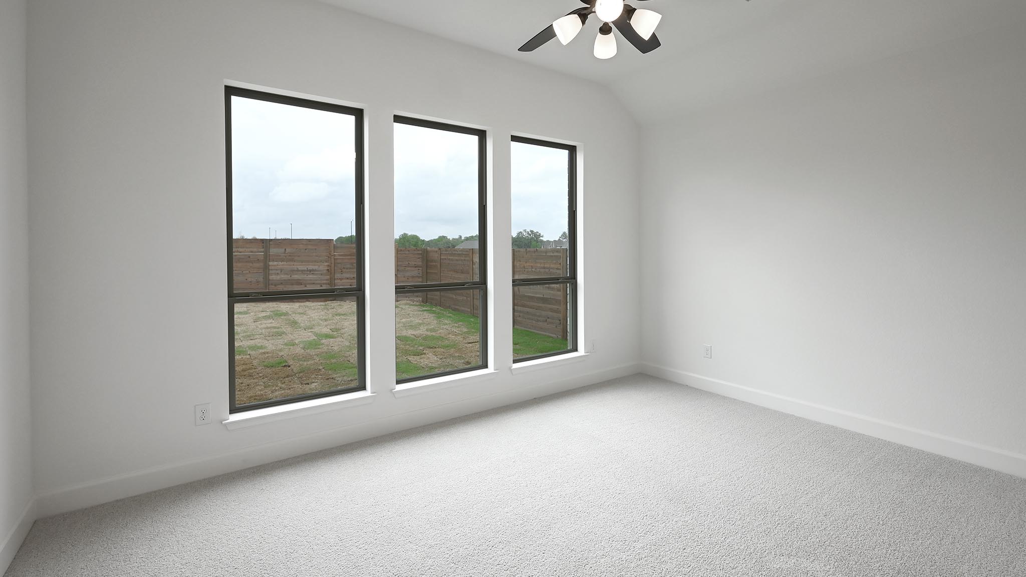 3921 Melody Road Lockhart, TX 78644 - Photo 17 of 30 an empty room with a window