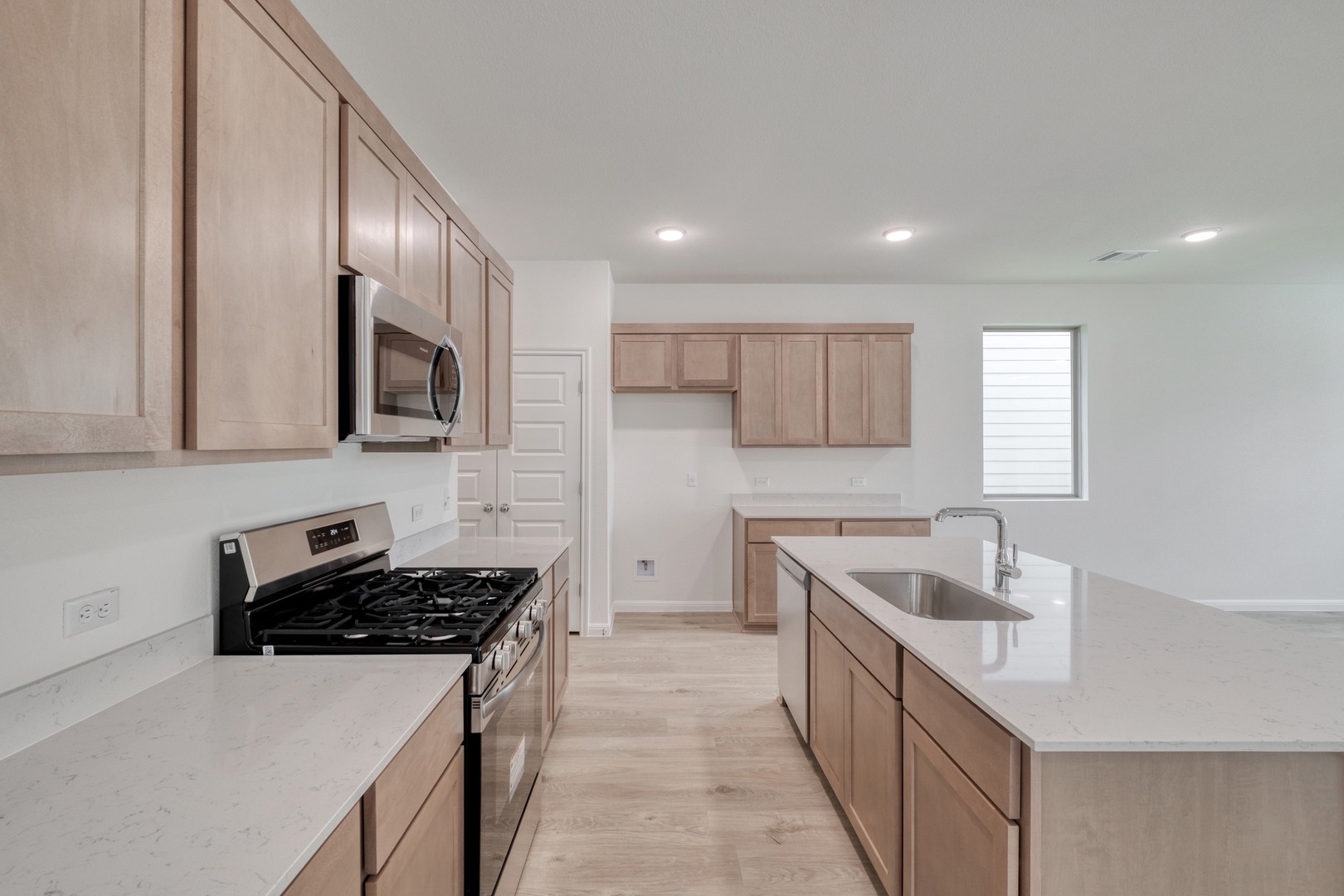 180 Hornet Street Elgin, TX 78621 - Photo 10 of 39
