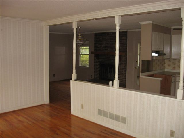 37 Racine Court Greenville, SC 29617 - Photo 3 of 8 Gallery Image 3