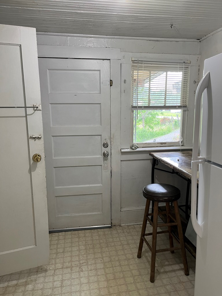 1757 Goss Road Bluefield, VA 24605 - Photo 11 of 12 Gallery Image 11