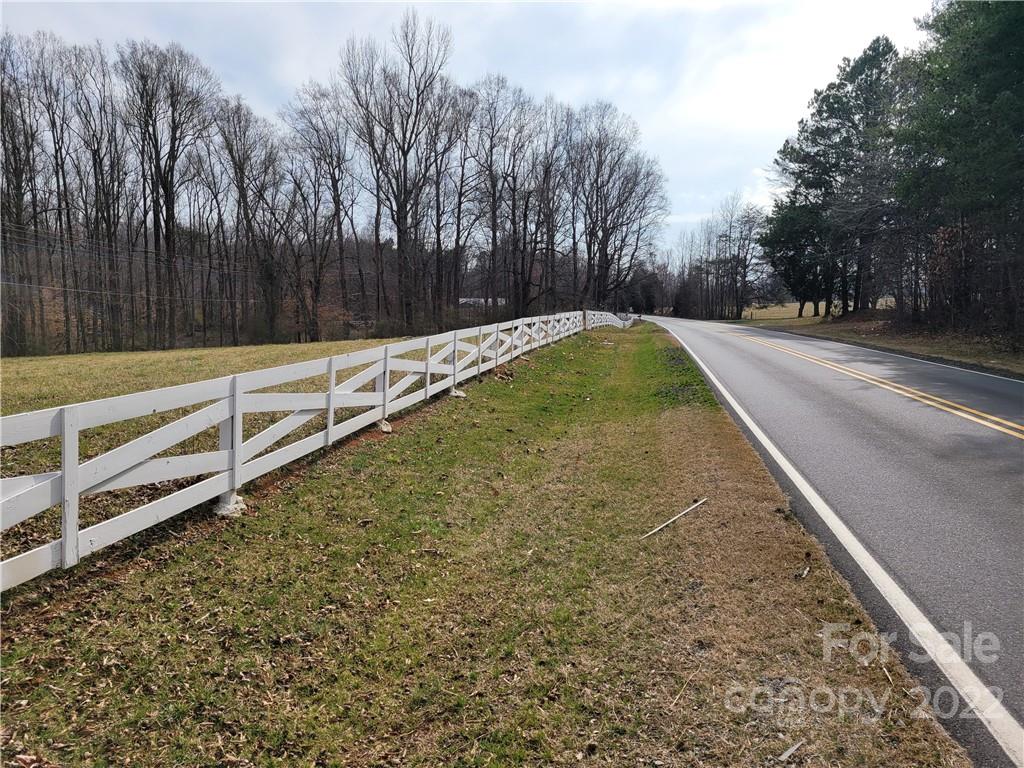 595 Shiloh Road Statesville, NC 28677 - Photo 3 of 8 Gallery Image 3